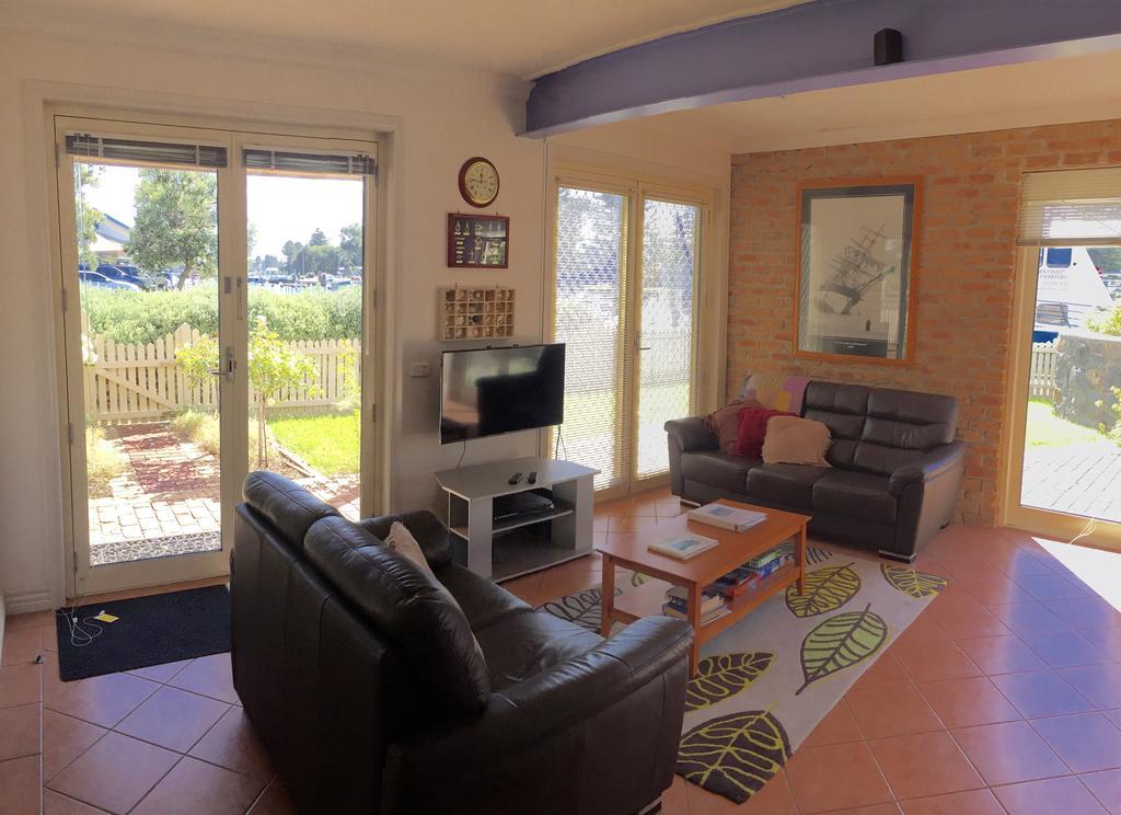 Dockside Waterfront Indulgence Villa Port Fairy Buitenkant foto
